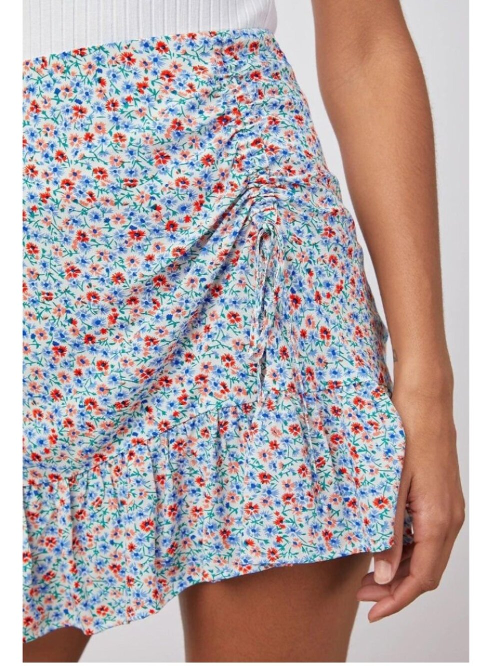 Rails Women's Size XS White Lara Wild Daisies Cottagecore Mini Skirt - Picture 2 of 12